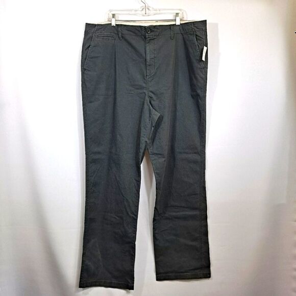 Old Navy 'Lived in loose ' chinos NWT - Picture 1 of 11